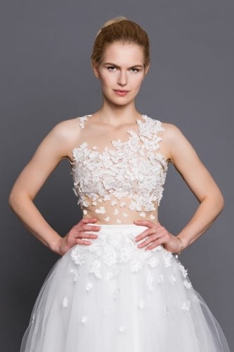 Body z aplikacjami z koronki B089