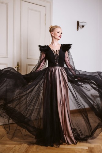 spódnica tiulowa z trenem