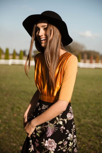 eleganckie body jedwabne z rękawem